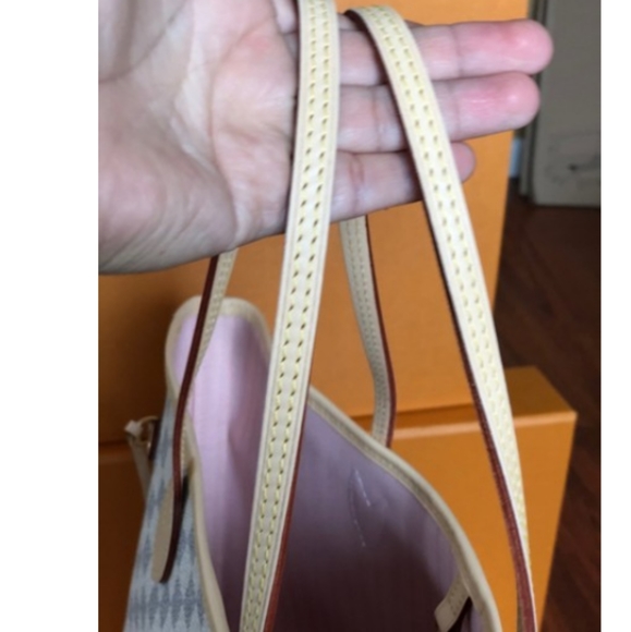 Shoulder bag - Picture 8 of 8